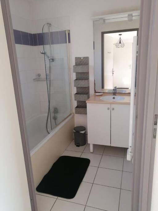 Appartement Calme Et Propre Le Goelia Saint-Geniez-dʼOlt エクステリア 写真
